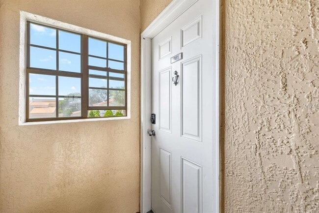 Photo - 4336 Bayside Village Dr Unit 201