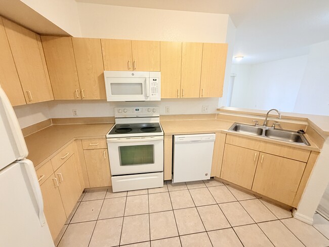 Photo - 1302 Belmont Ln