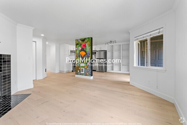 Building Photo - Beautifully Updated Condo in Multnomah Vil...