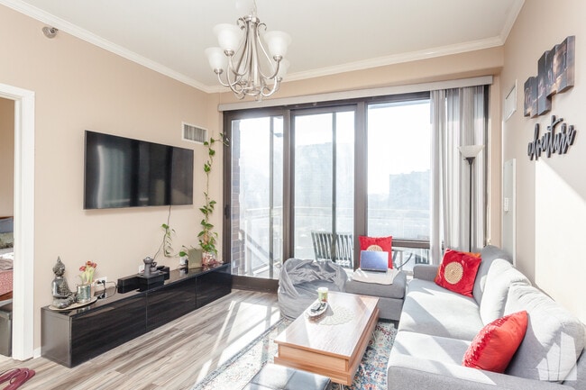 Photo - 1 E 8th St Unit 505