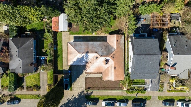 Photo - 540 N 83rd St