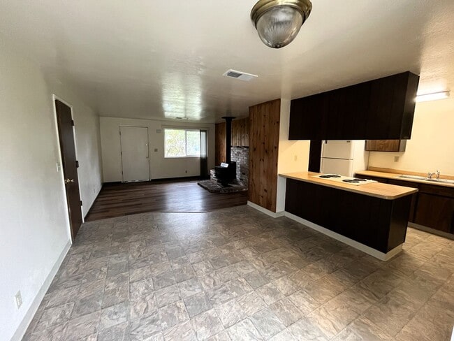 Photo - Pet Friendly Arcata Home With Large Yard, LVP Flooring & Laundry Hook Ups