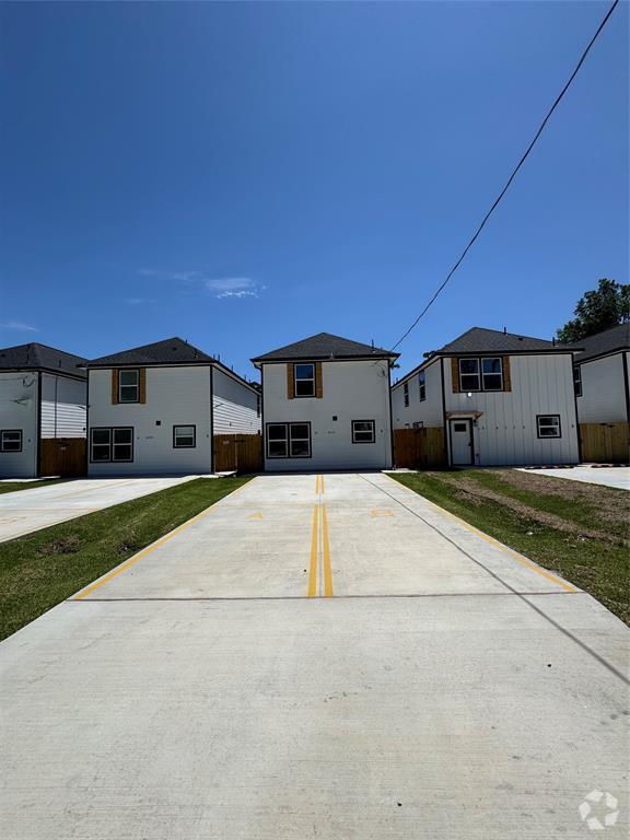 Building Photo - 8220 Bigwood St Unit A Rental