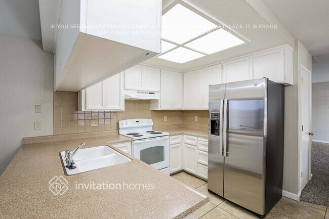 Photo - 18 Dempster Ct