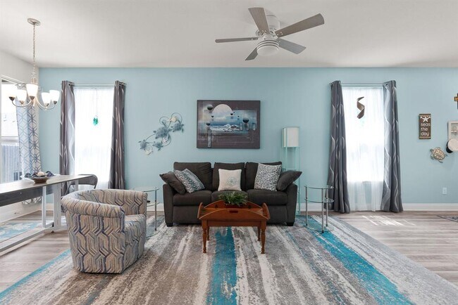 Photo - 237 Benmyrtle Trl