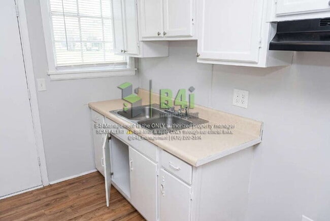 Photo - 163 Munson Dr