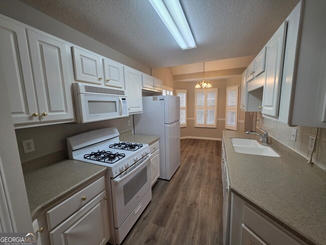 Photo - 120 Cloverwood Dr