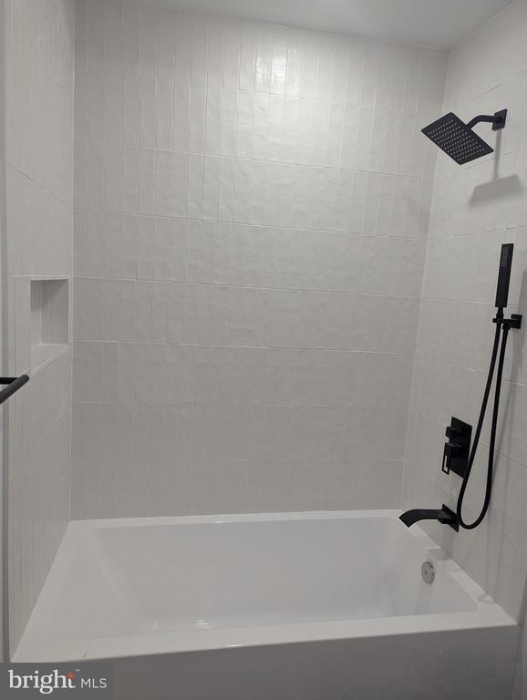 Photo - 2050 Fairmount Ave