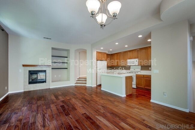 Photo - 2980 Escala Cir