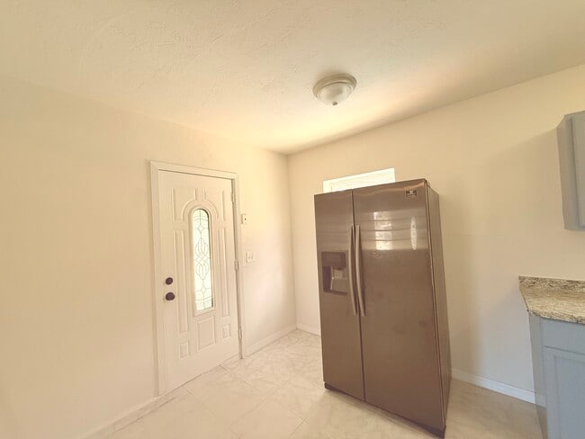 Photo - 2102 S 3rd St