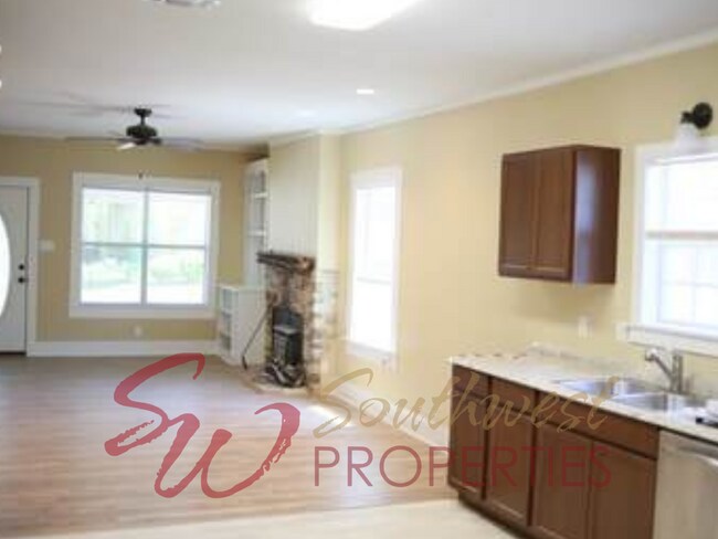 Photo - 2-Bedroom, 2-Bathroom Home with Huge Garage