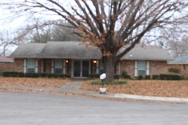 1314 Hanna Cir