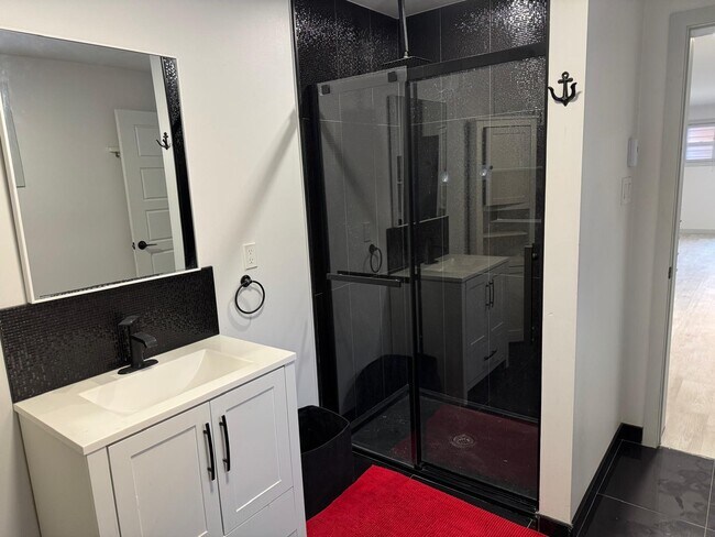 Photo - 3686 Rue De Bullion