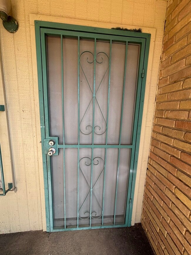 Photo - 5302 Springfield Ave Unidad 222