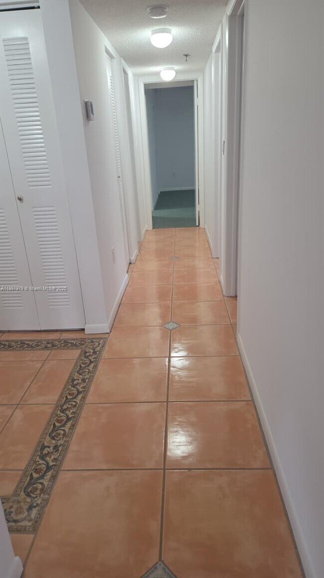 Photo - 5249 NW 7th St Unidad 418