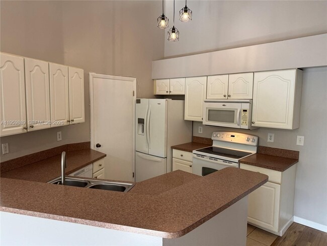 Photo - 9999 Summerbreeze Dr Unidad 108