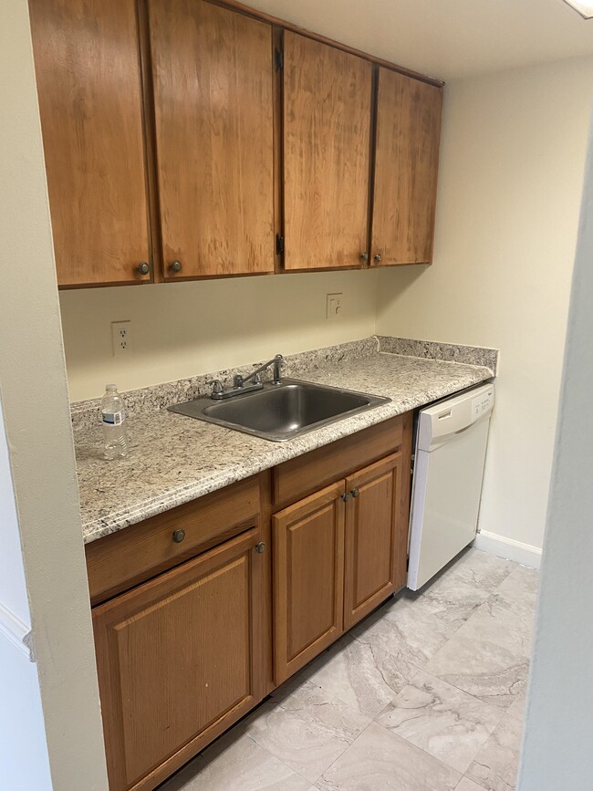 Photo - 567 W Diamond Ave