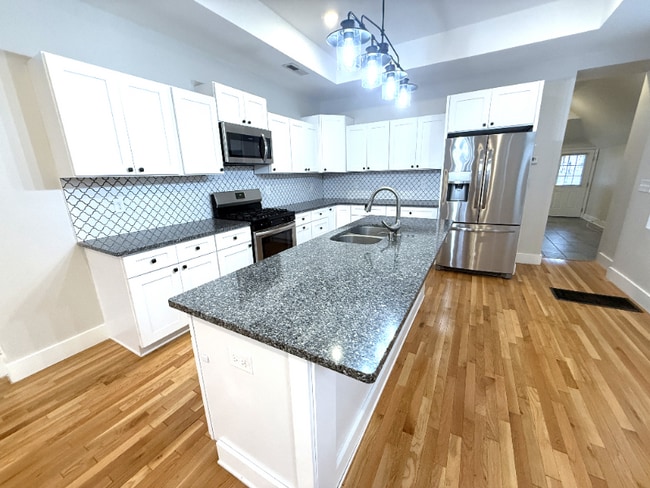 Photo - 1435 Mellwood Ave