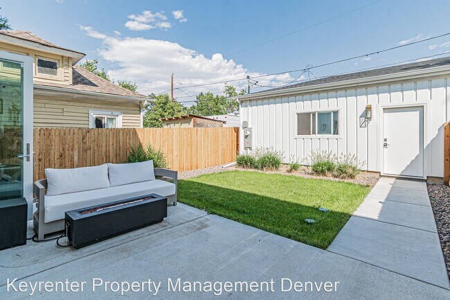 Photo - 4 br, 3.5 bath House - 2570 South Cherokee...