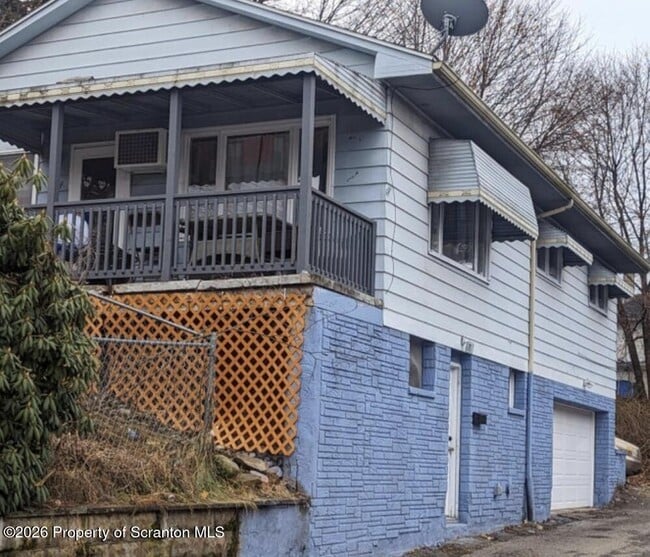 Building Photo - 414 Orchard St