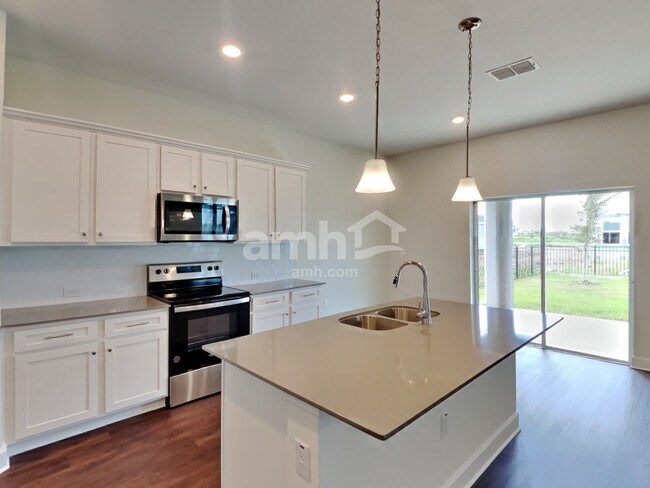 Photo - 33892 Thyme Dr