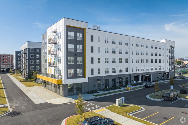 Building Photo - Nova River District