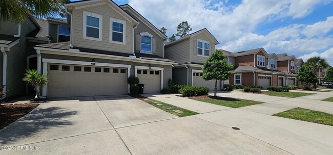 Photo - 221 Richmond Dr