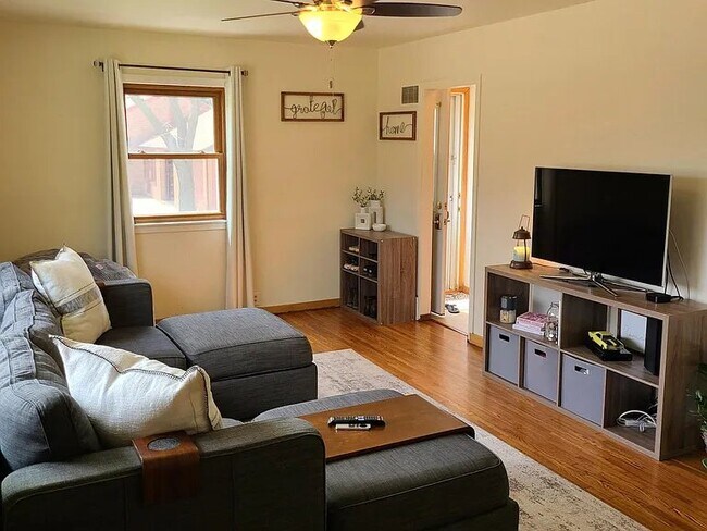 Photo - 203 N 15th St