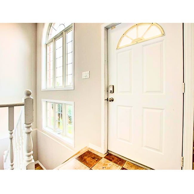 Photo - 1098 Farnsborough Cres