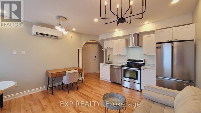 Photo - 157 James St Unité 202