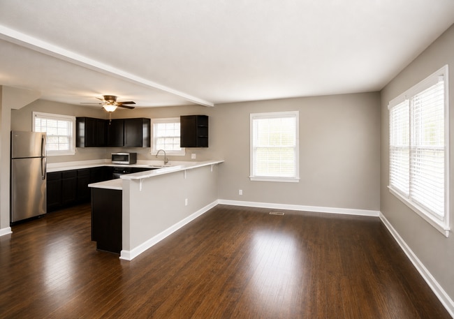 Warwick Court Townhomes