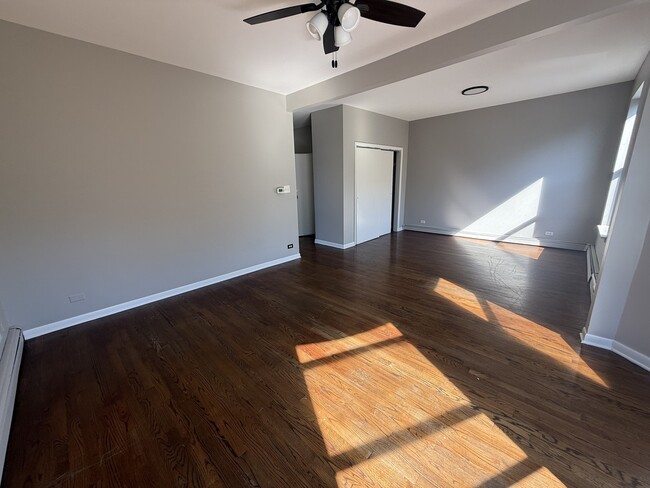 Photo - 5858 S King Dr Unit 3