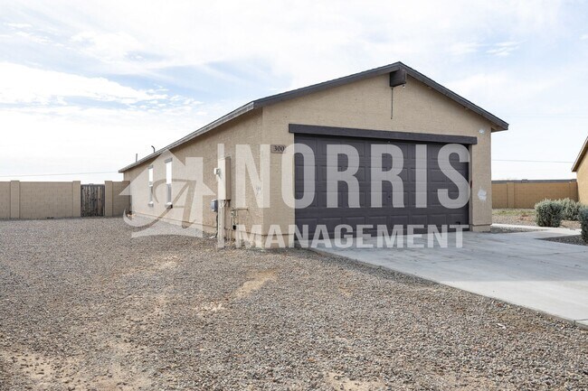 Photo - Beautiful Home in Eloy