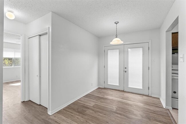 Photo - 8703 Pineridge Dr