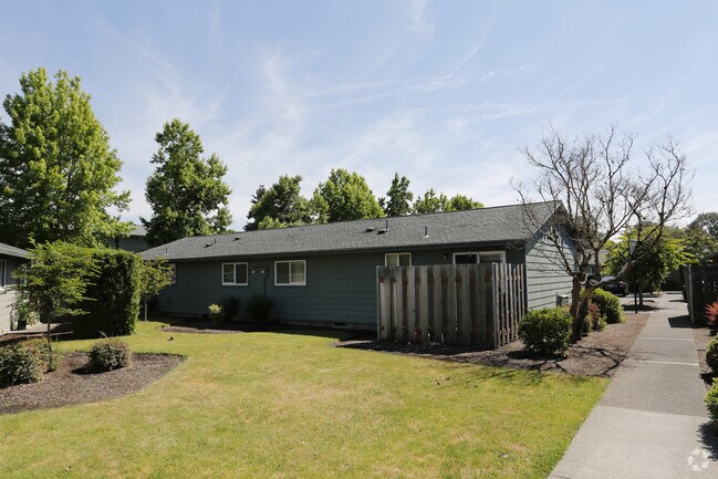 Photo - Seneca Terrace