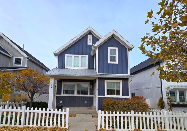 Building Photo - 34 E Legacy Pky