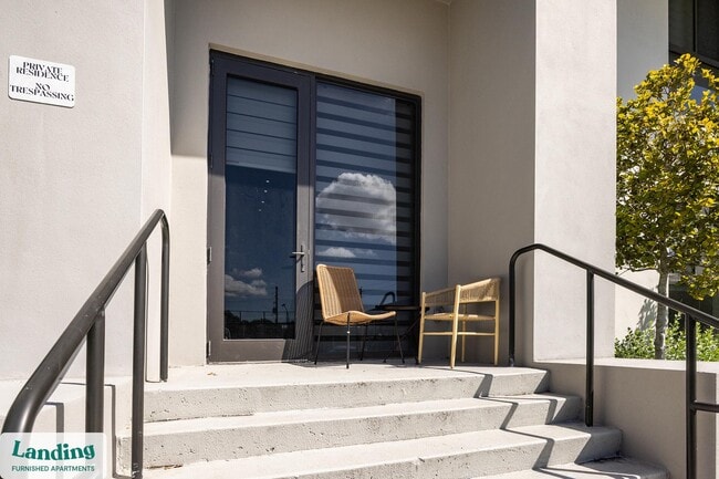 Photo - 1155 NE 126th St Unidad 427