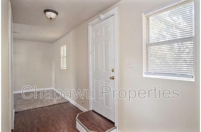 Photo - 526 Cooper St