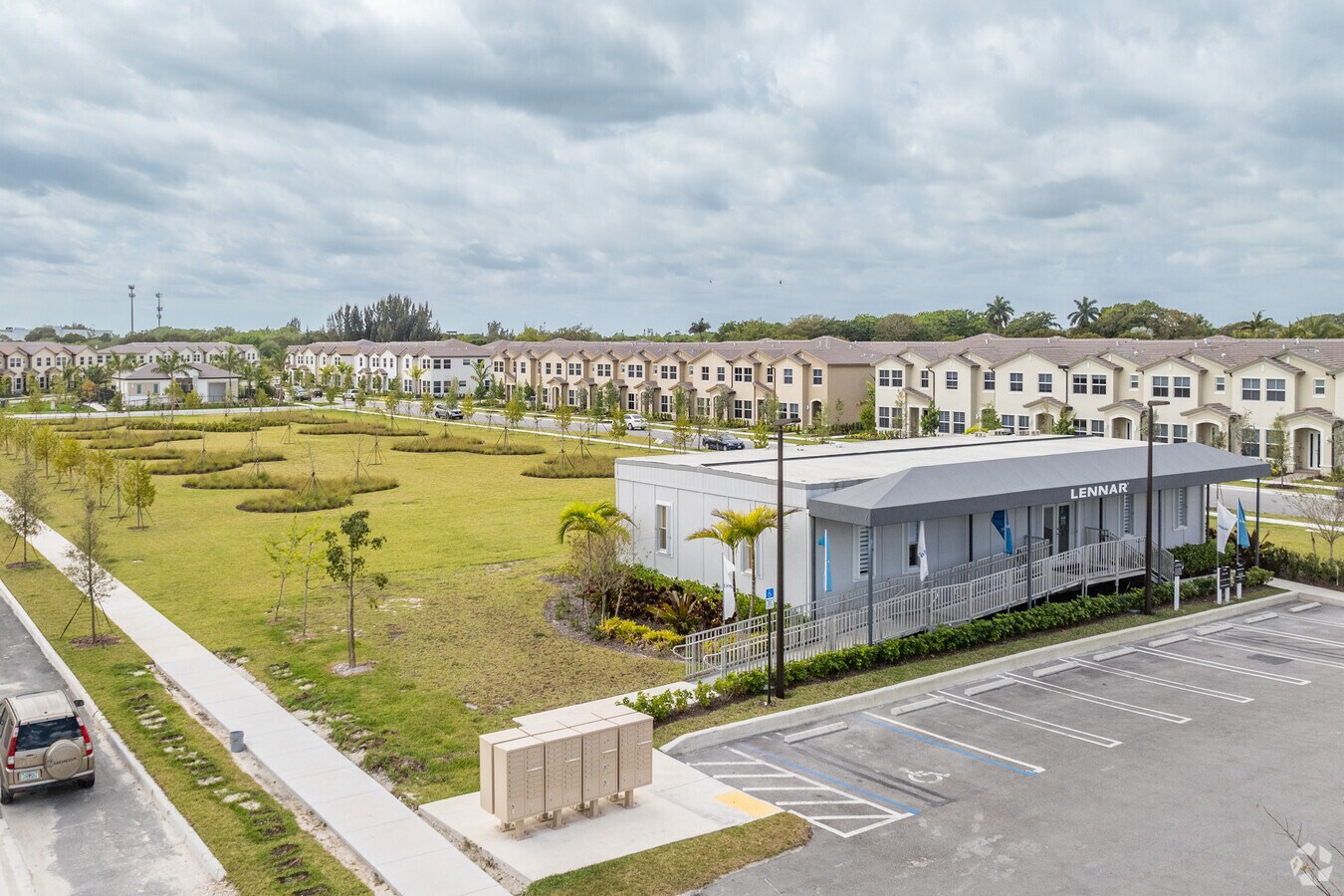 14800 SW 264th St - Center Court Yard - Harmony Parc