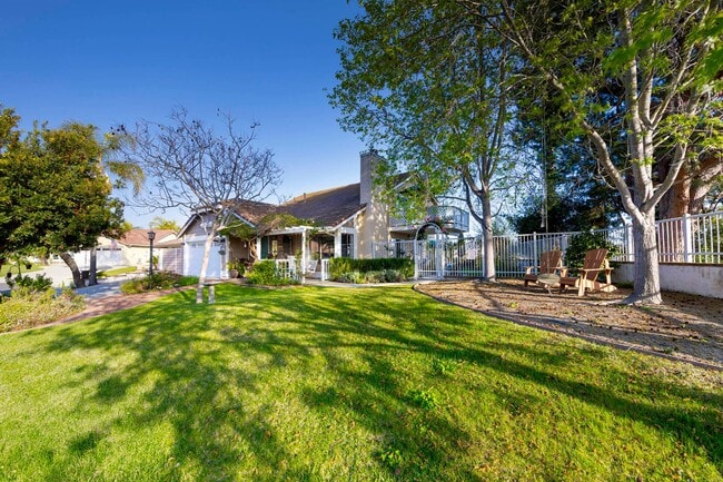 Building Photo - Adorable Short Term Furnished San Clemente Rental Home