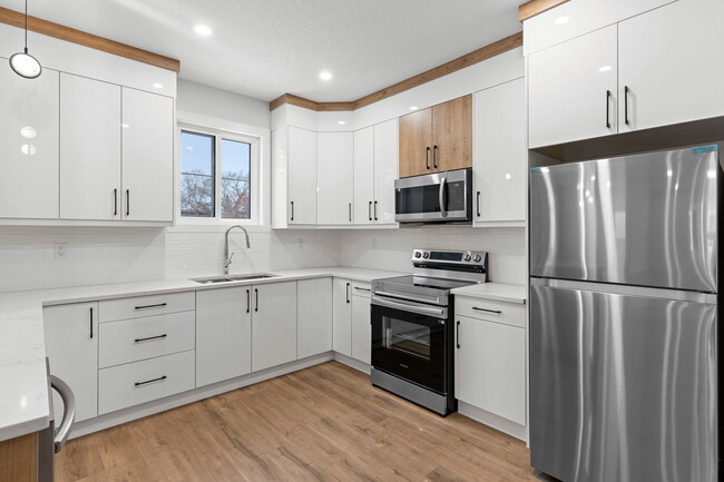 Photo - 11143-11170 70 Ave NW Unit MAIN1