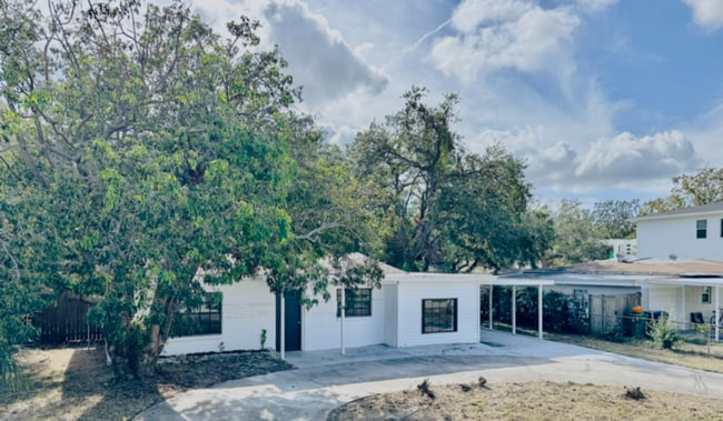 Photo - 2928 W Elrod Ave