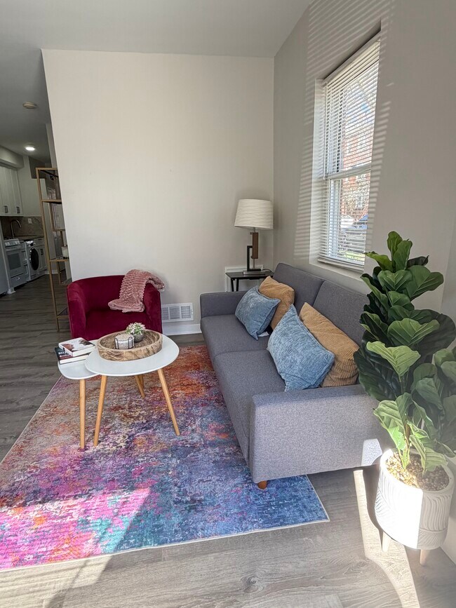 Photo - 1524 Queen St NE Unidad 1524