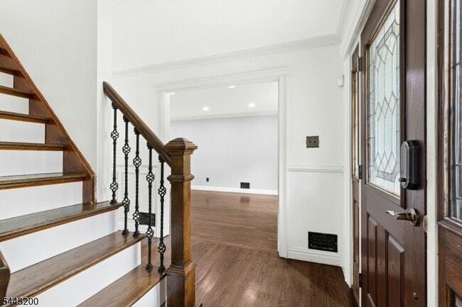 Photo - 162 Mountainview Dr