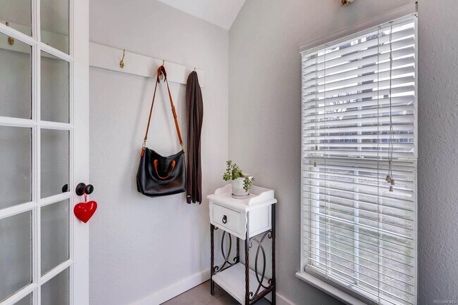 Photo - 4481 Meade St