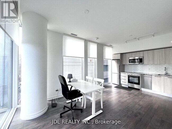 Photo - 28 Wellesley St E Unit 2102