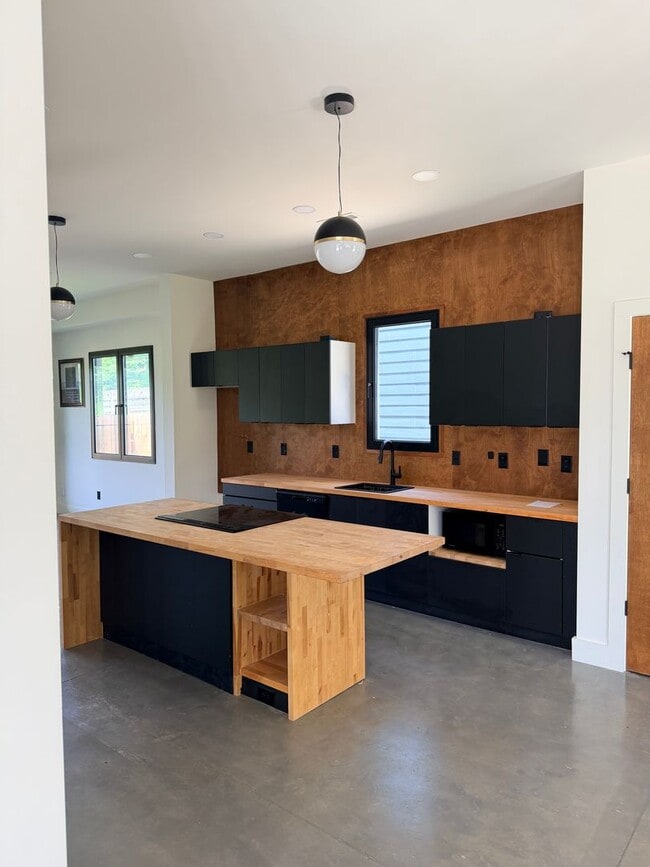 3535 Oswald St