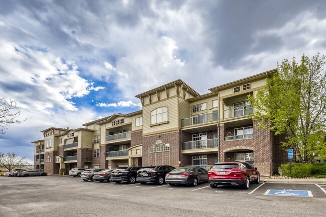 Building Photo - 3872 S Dallas St Unit 202