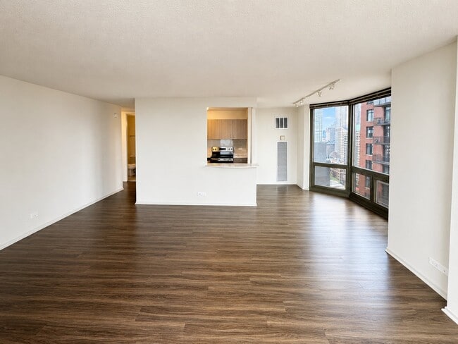 Photo - 1122 N Dearborn St Unidad 1611