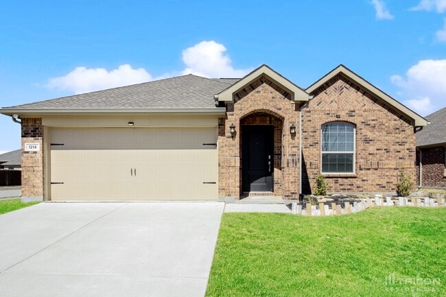 Photo - 1214 Cres View Dr House